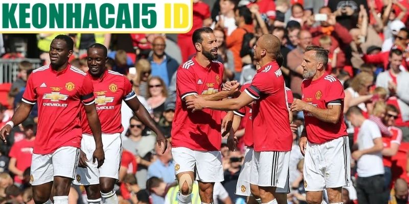 MU bị chặn mạch thắng nhưng vẫn giữ vững vị trí top 4